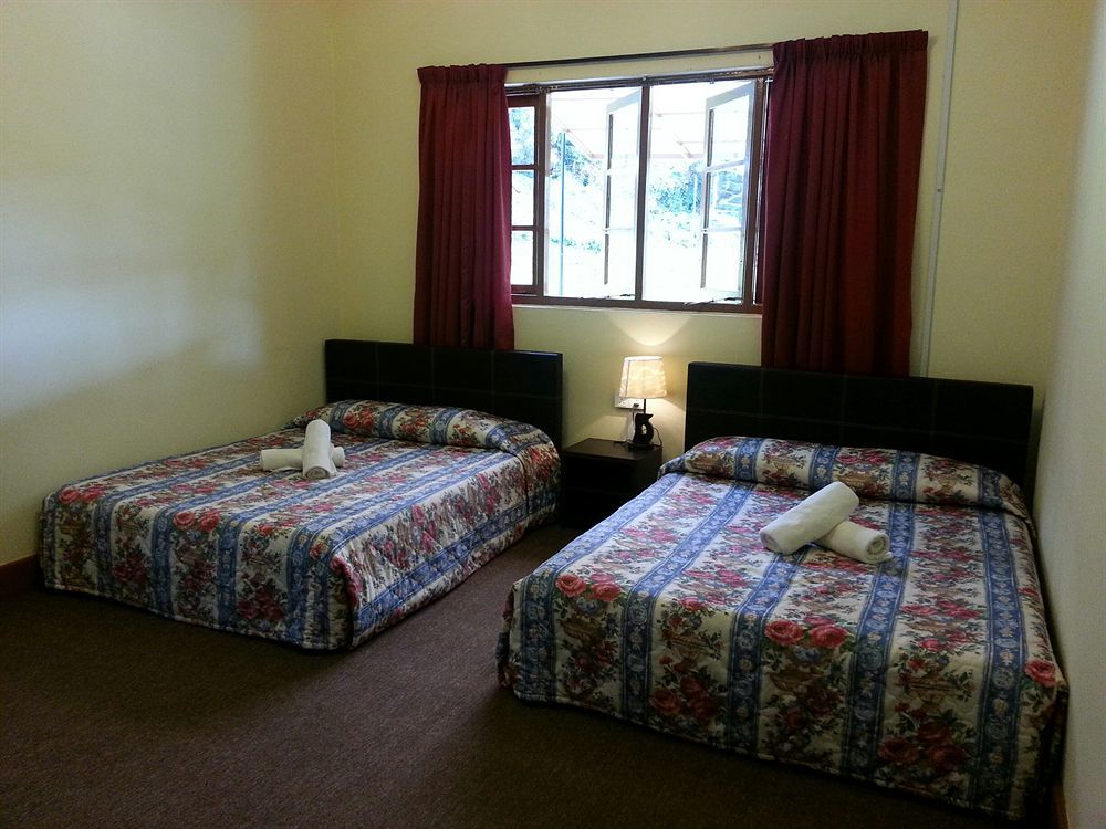 טאנה ראטה Dew Drop Inn מראה חיצוני תמונה