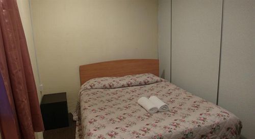 טאנה ראטה Dew Drop Inn מראה חיצוני תמונה
