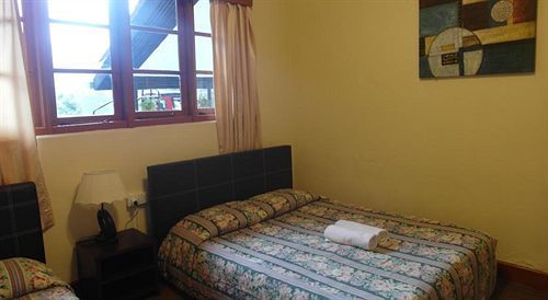 טאנה ראטה Dew Drop Inn מראה חיצוני תמונה